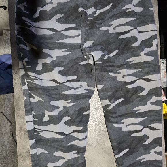 Fleece sweatsuit - Picture 2 of 5